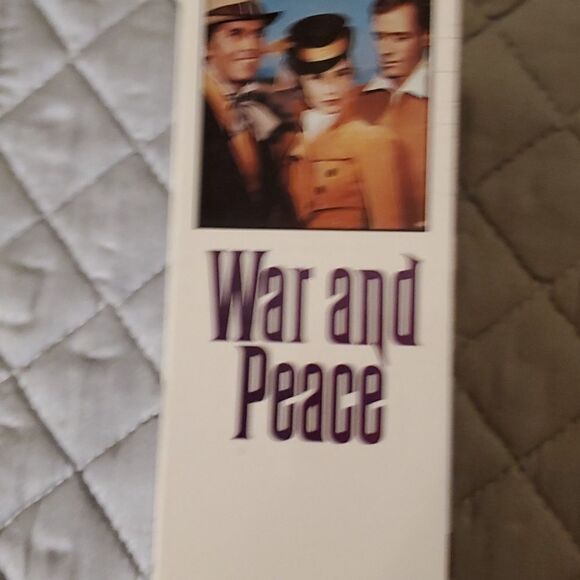 War and peace VHS - Picture 2 of 5